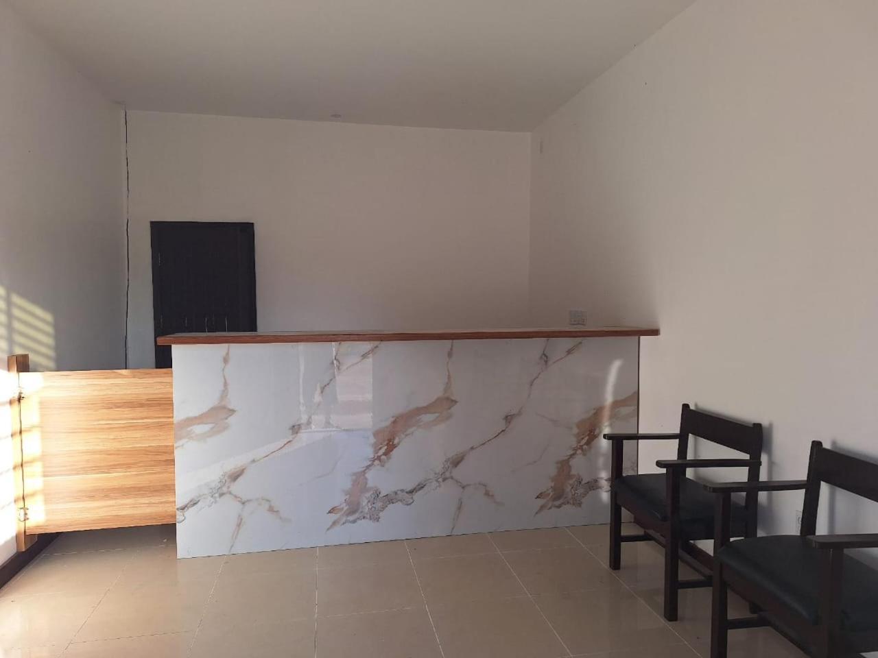 Day And Night Hotel Belmopan Exterior foto
